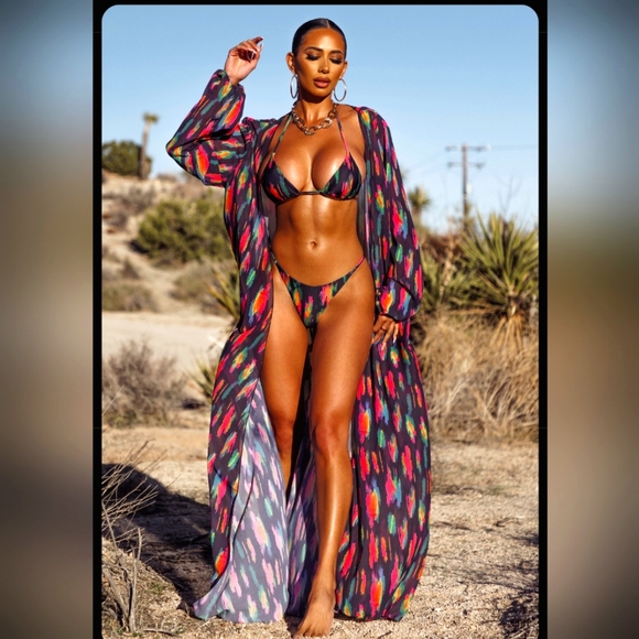 Matte Collection Cover Up - Picture 1 of 5